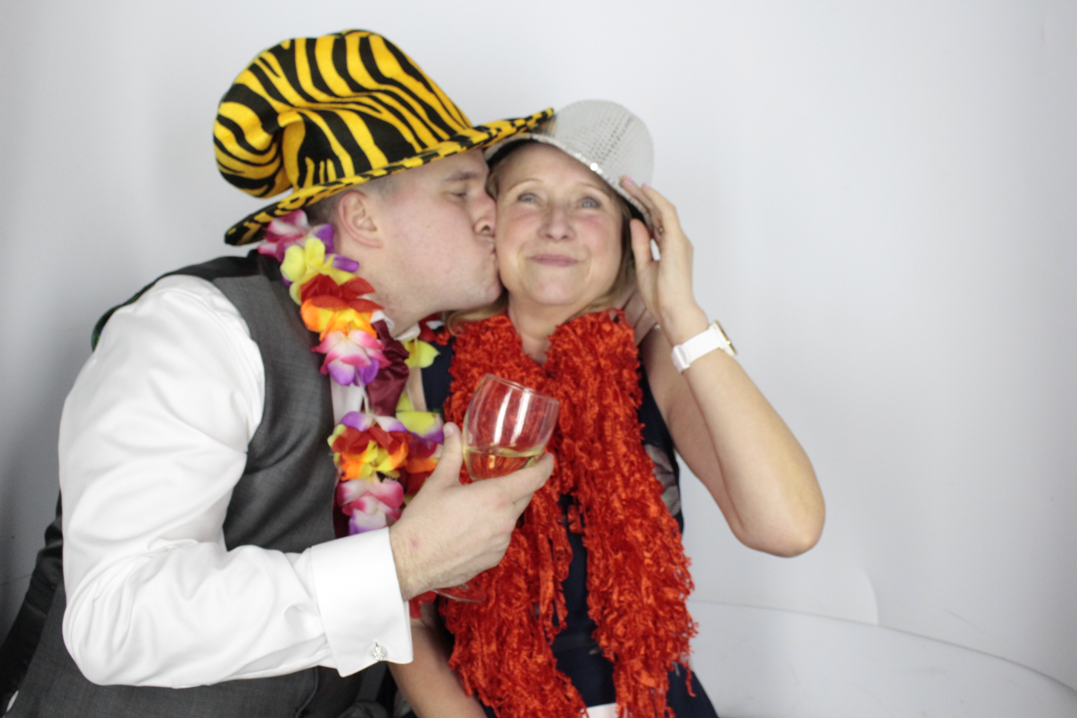 Andy & Leah's Wedding | View more photos from the event at gallery.myphotoboothexperience.co.uk/u/MyPhotoBoothExperienceLtd/Andy-Leahs-Wedding